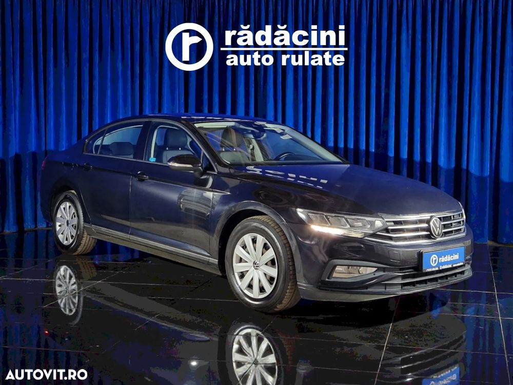 Volkswagen Passat 2.0 TDI DSG Trendline - 1