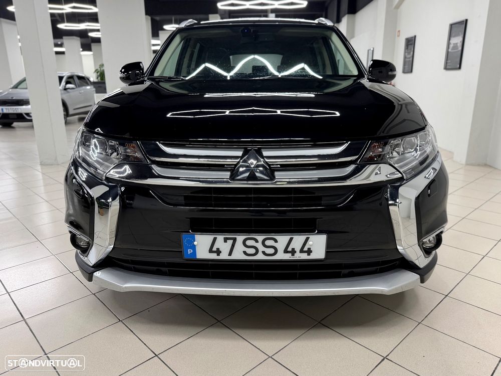 Mitsubishi Outlander 2.2 DI-D Intense Black Edition - 12