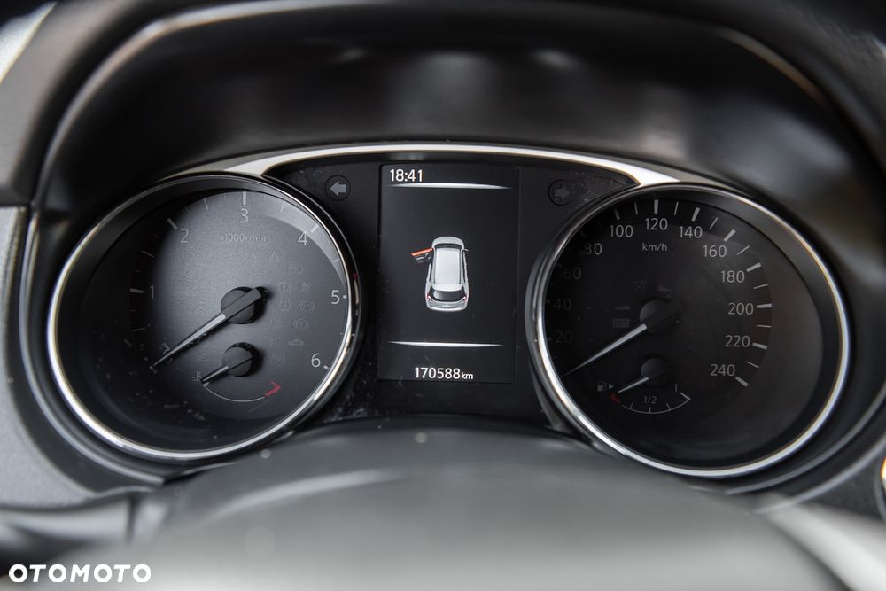 Nissan X-Trail - 18