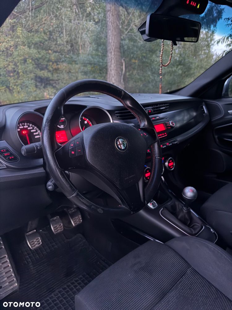 Alfa Romeo Giulietta 2.0 JTDM Distinctive - 6