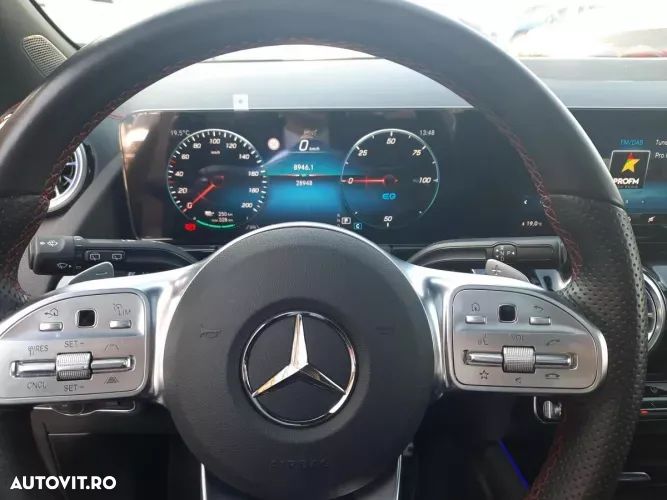 Mercedes-Benz EQA 300 4MATIC - 11