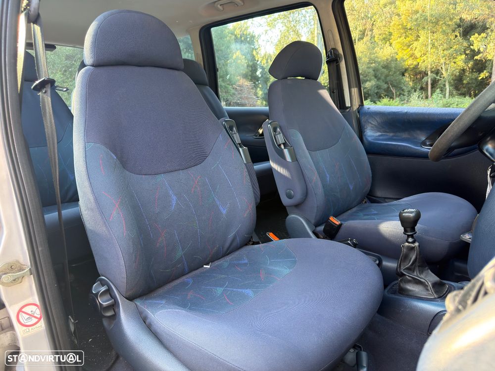 VW Sharan 1.9 TDi Trendline 7L - 12