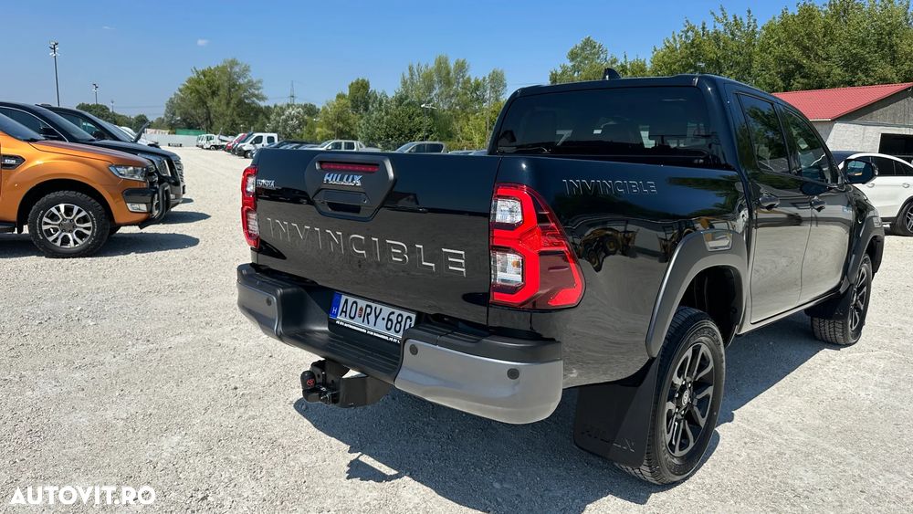 Toyota Hilux 2.8D 204CP 4x4 Double Cab AT MHEV Invincible Color Edition (3E5) - 8