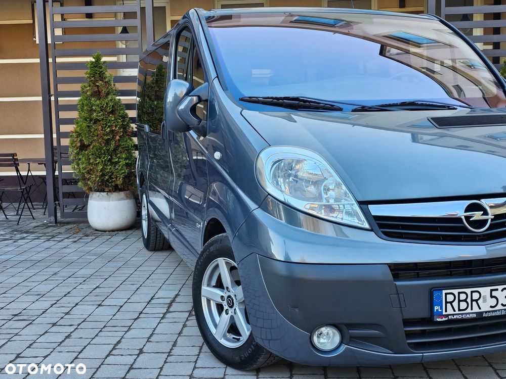 Opel Vivaro - 24