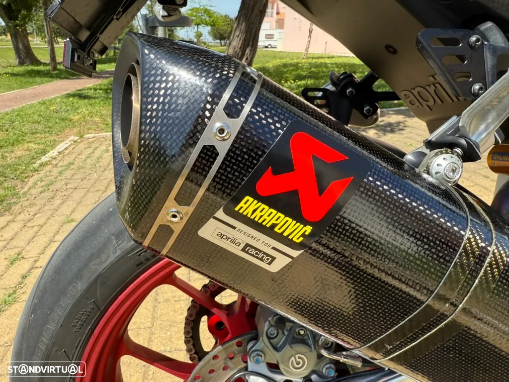 Aprilia RS RSV4 Factory - 19
