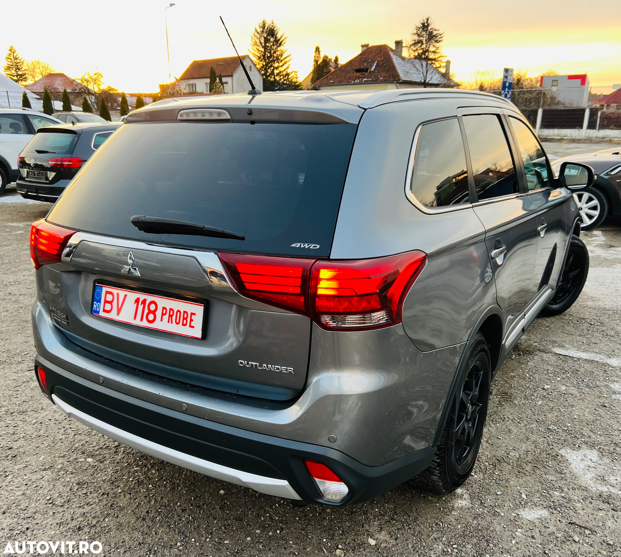 Mitsubishi Outlander 2.2 DI-D 4WD Intense - 26