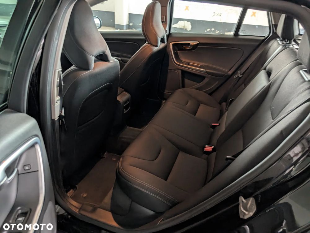 Volvo V60 D3 Kinetic - 5