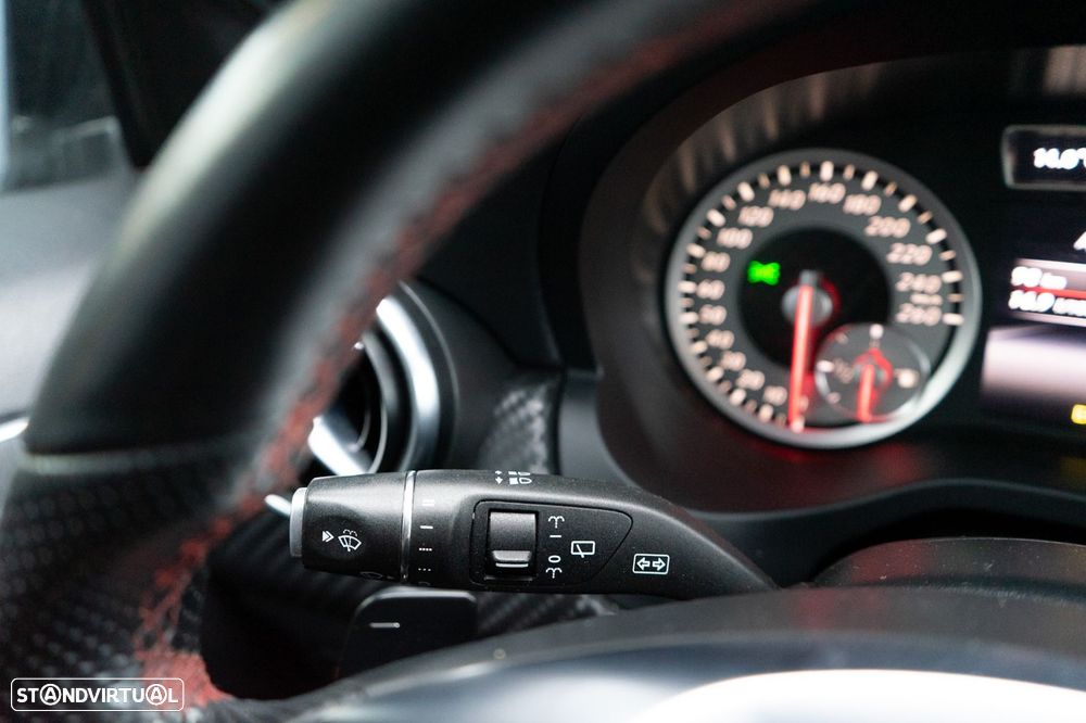 Mercedes-Benz A 180 - 33