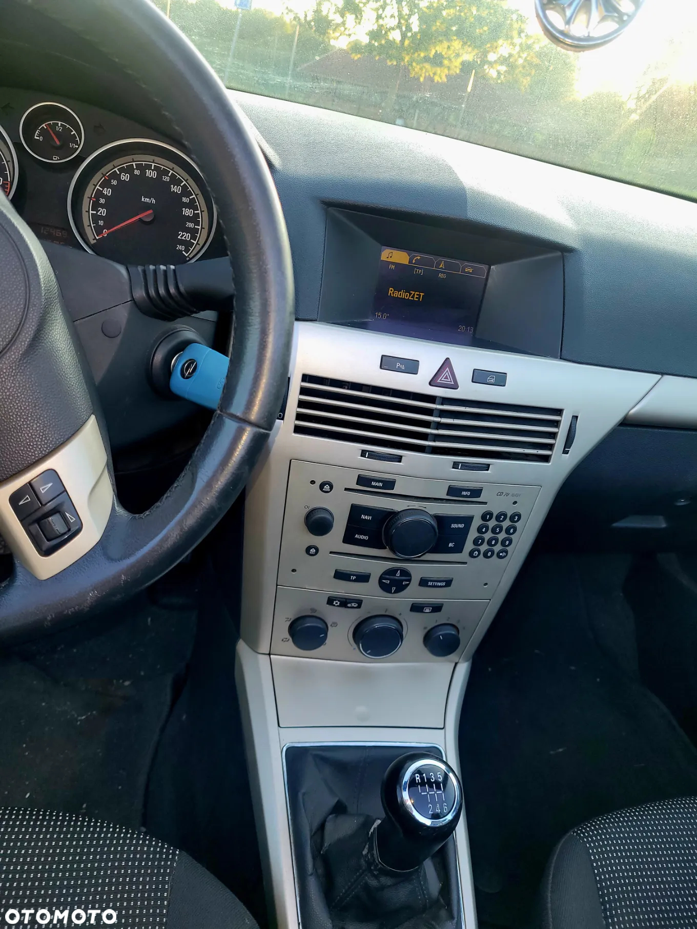 Opel Astra Twin Top 1.9 CDTI Edition - 11