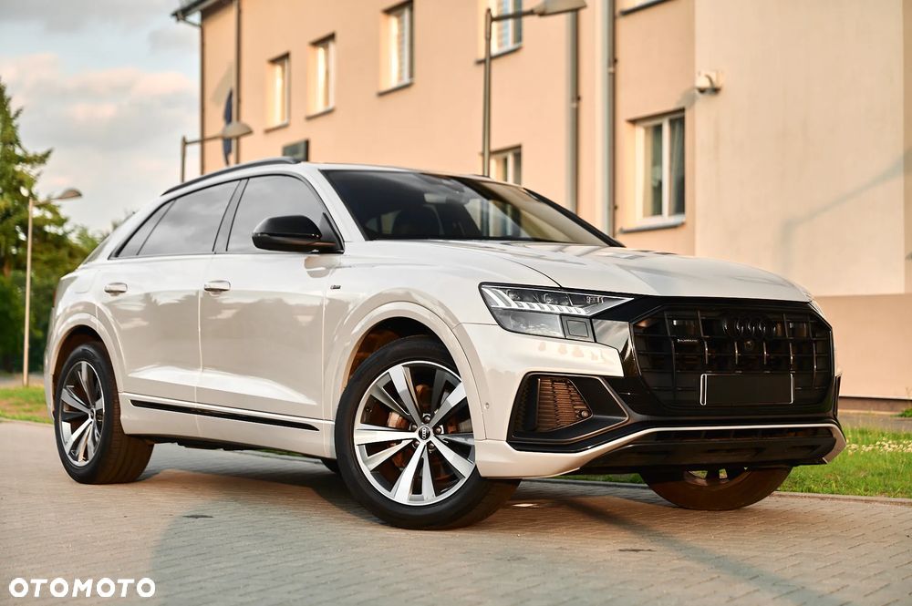 Audi Q8 - 7