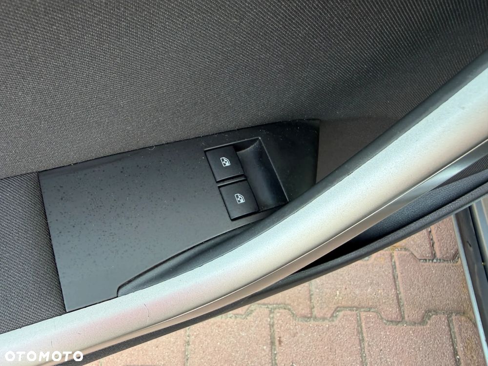 Opel Astra 1.4 ecoFLEX - 17