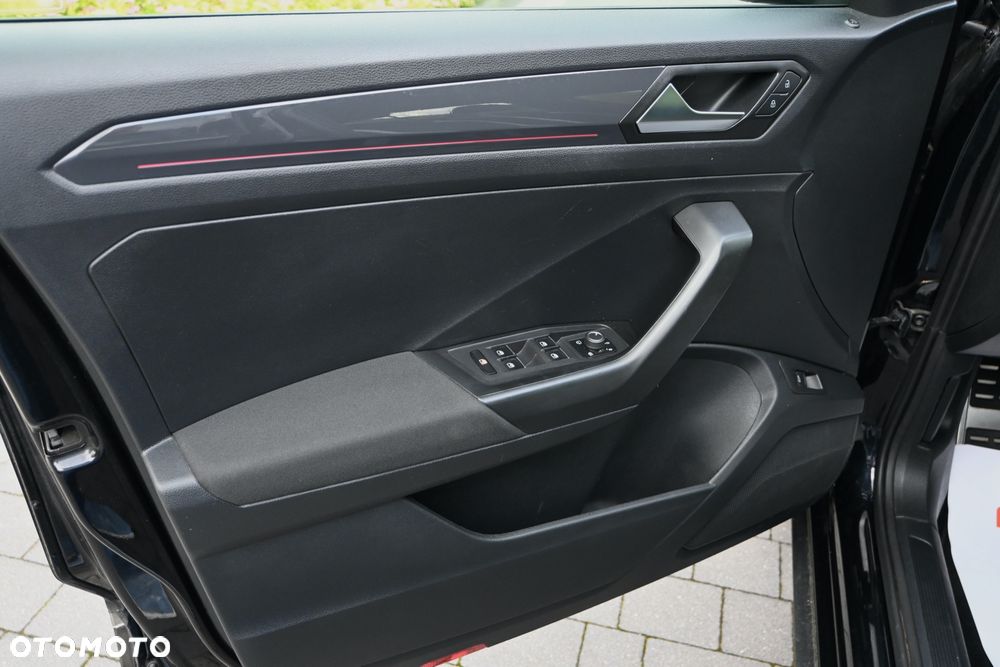 Volkswagen T-Roc 2.0 TSI 4Motion DSG Sport - 25