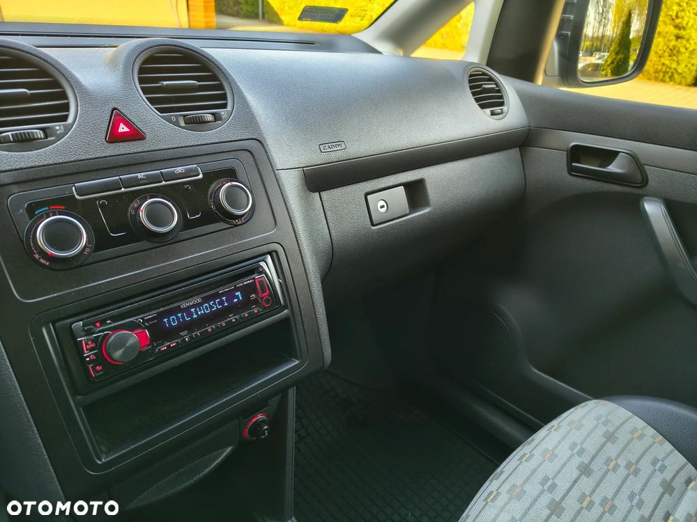 Volkswagen Caddy - 5