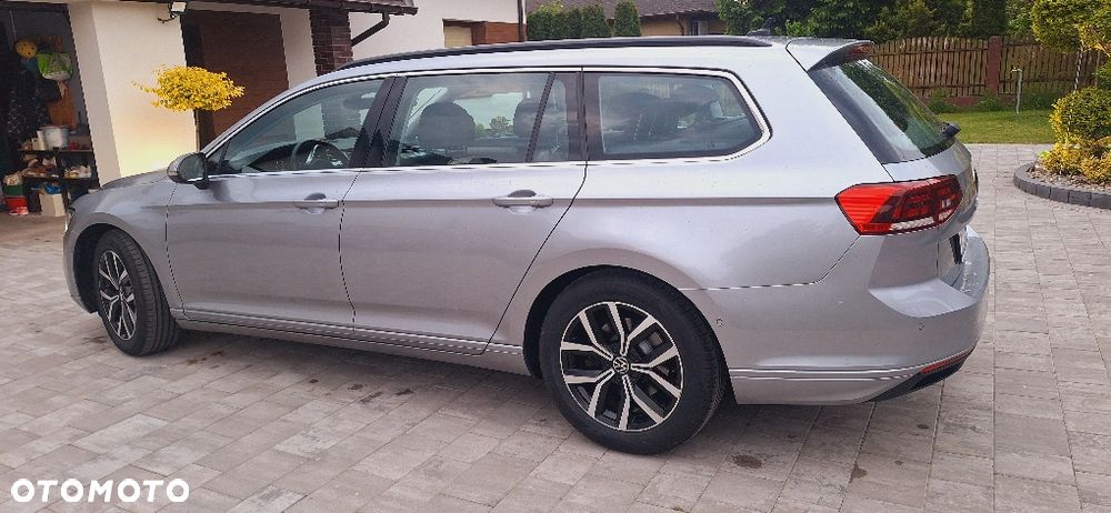 Volkswagen Passat - 5