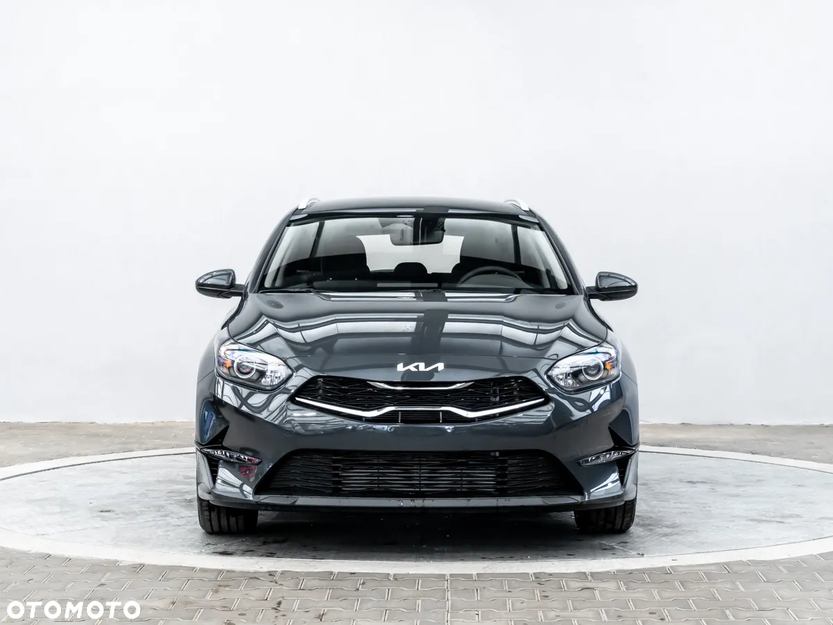 Kia Ceed 1.5 T-GDI M - 11