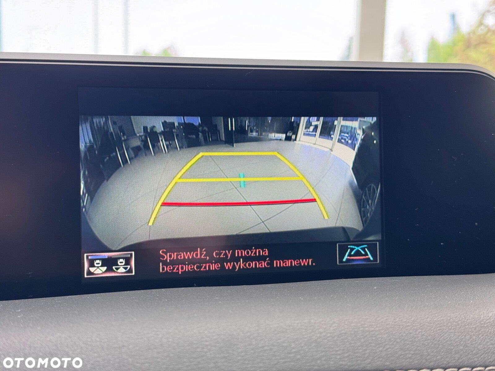 Lexus UX - 38