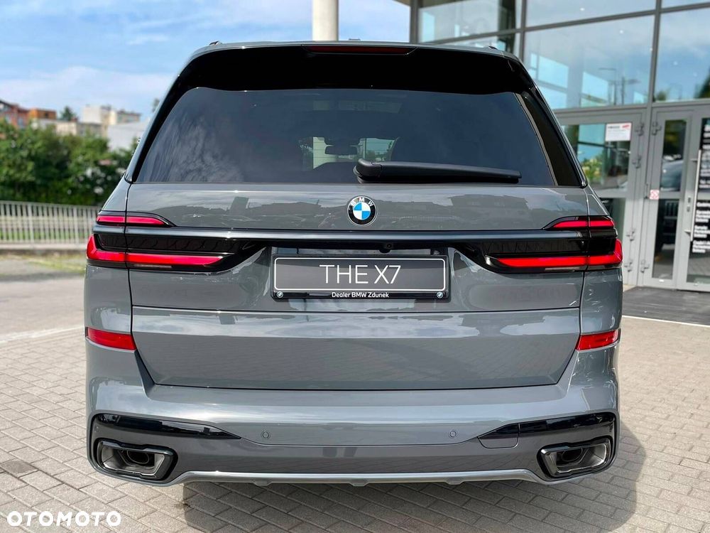 BMW X7 - 8