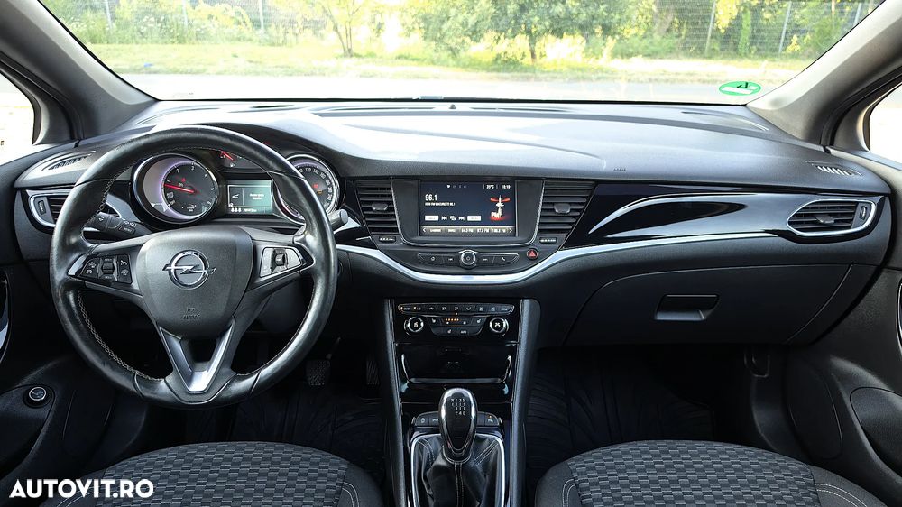 Opel Astra 1.6 CDTI ECOTEC Start/Stop Enjoy - 11