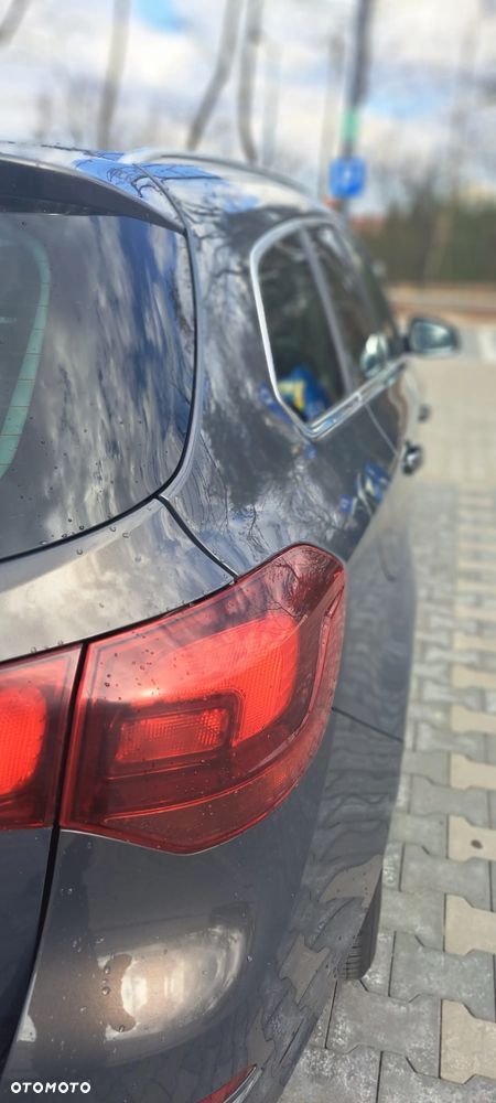 Opel Astra 1.4 T Cosmo - 11