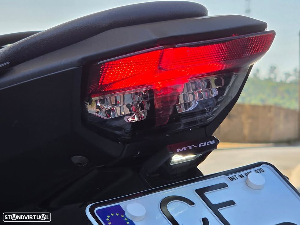 Yamaha MT-09 SP Akrapovic - 9
