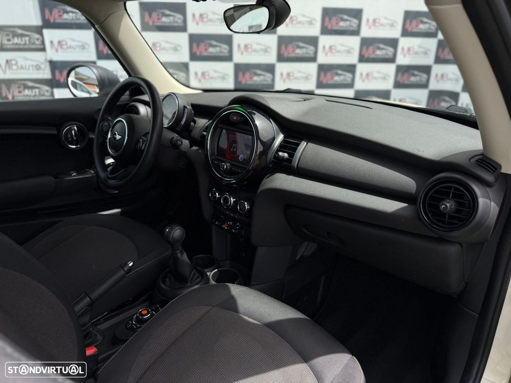 MINI 3 Portas One D - 39