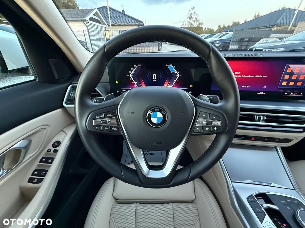 BMW Seria 3 - 35