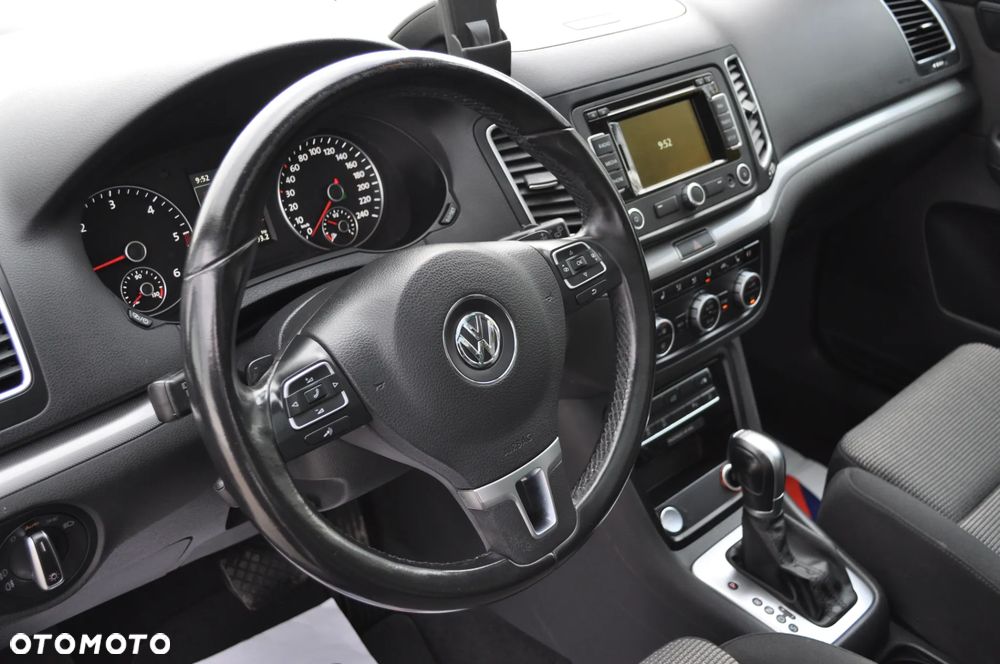 Volkswagen Sharan 2.0 TDI Highline DSG - 23