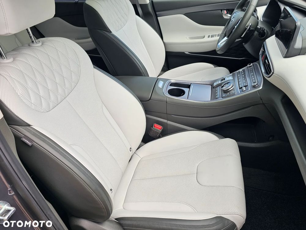 Hyundai Santa Fe 1.6 T-GDI HEV Executive 4WD - 17