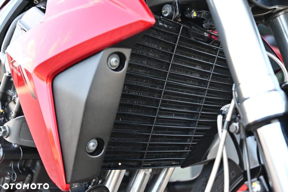 Honda CB - 23
