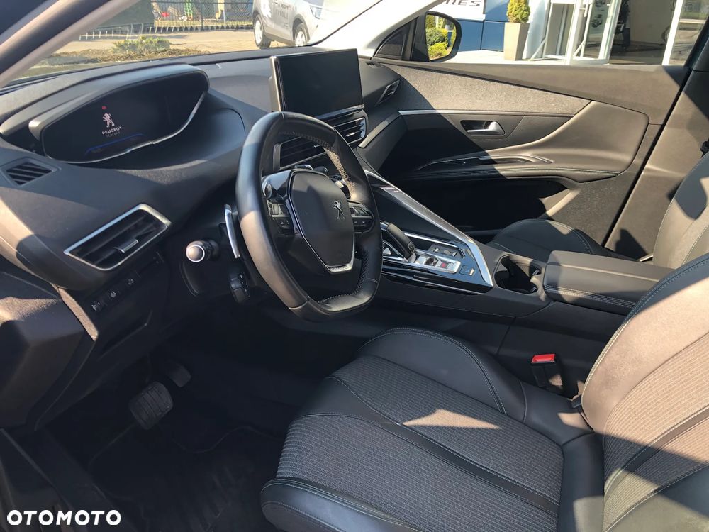 Peugeot 3008 1.2 PureTech Allure S&S EAT8 - 9