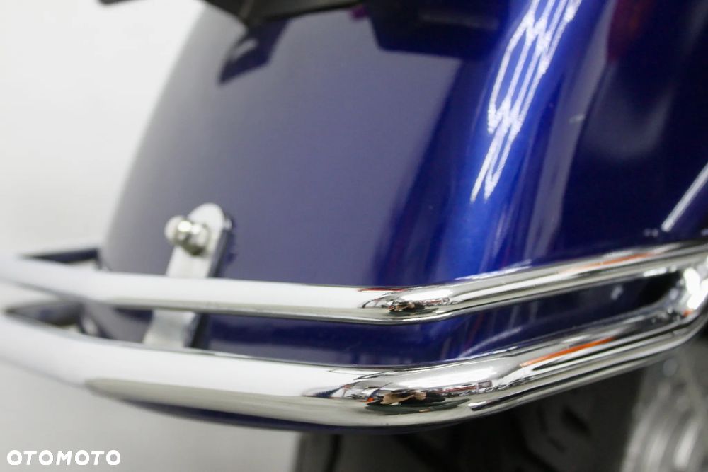 Suzuki Intruder - 18
