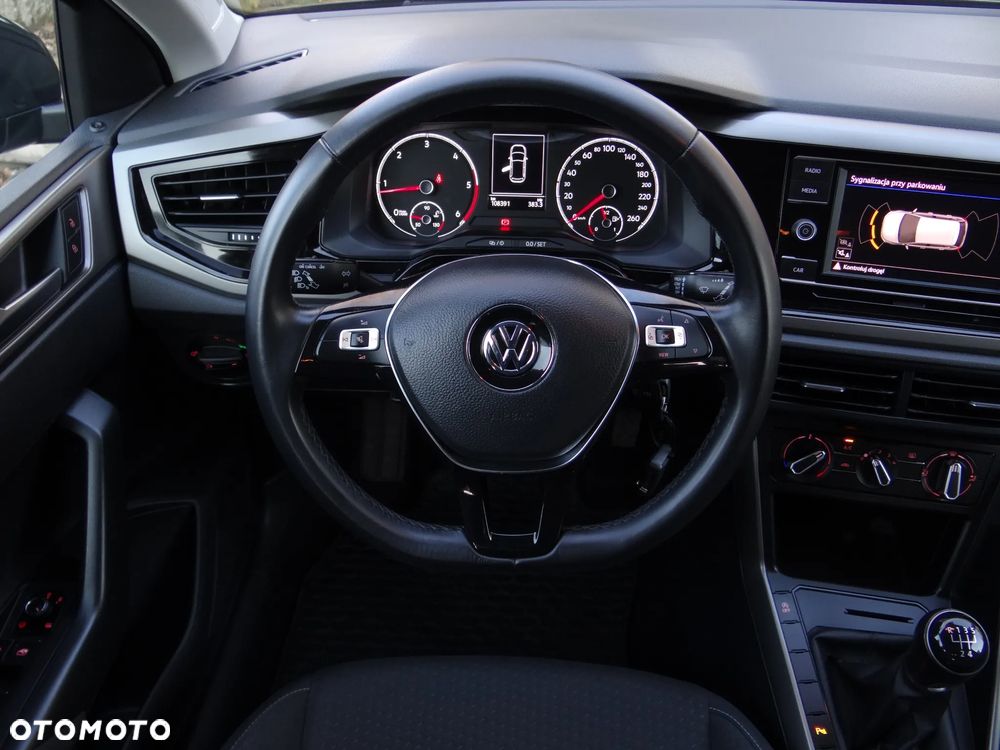 Volkswagen Polo 1.6 TDI SCR Comfortline - 30