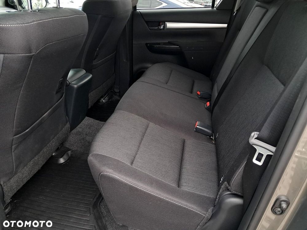 Toyota Hilux 2.4 D-4D Double Cab Active 4x4 - 15