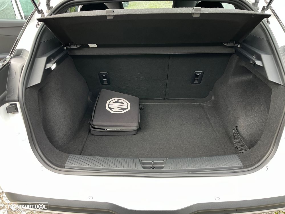 MG MG4 51 kWh Standard - 11