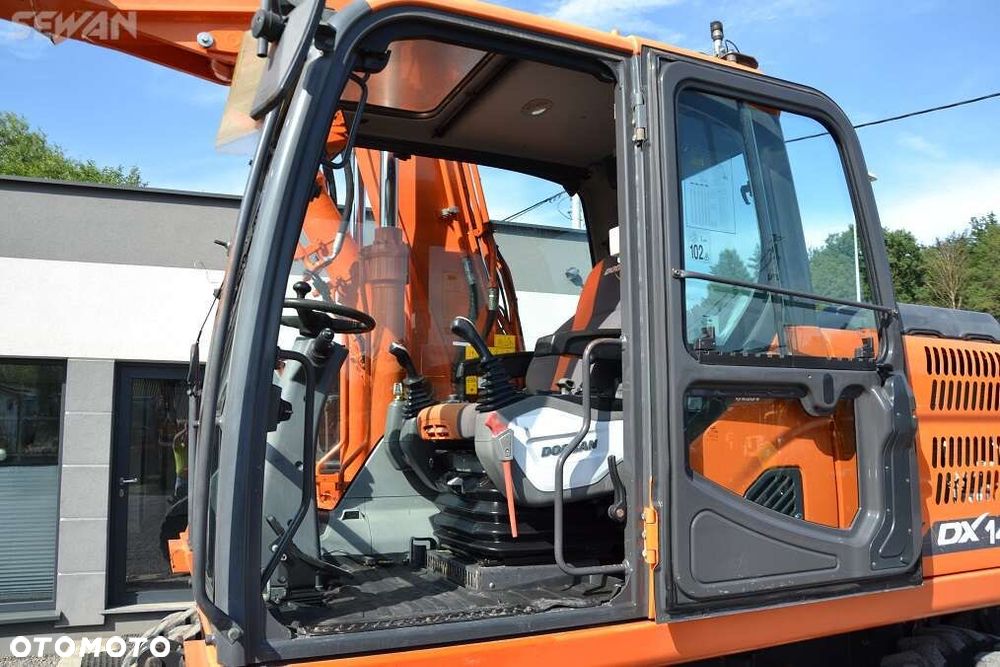 Doosan DX 140 W - 30