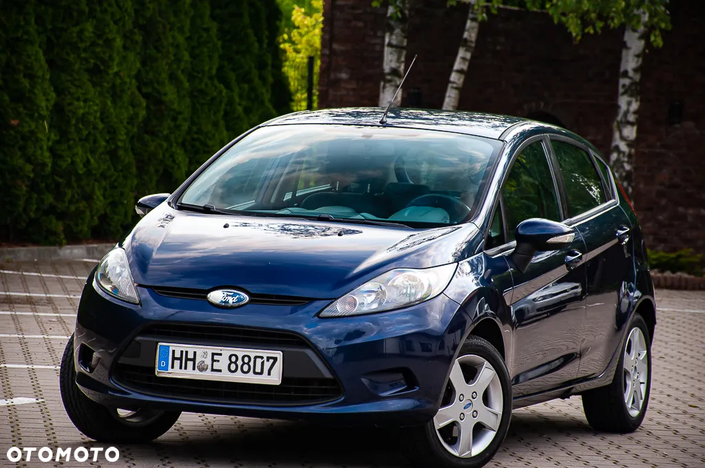 Ford Fiesta 1.25 Celebration - 10