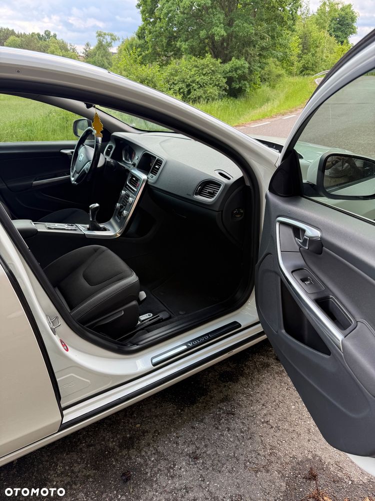 Volvo S60 D4 Drive-E R-Design Momentum - 12