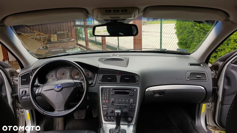 Volvo XC 70 D5 AWD Momentum - 20