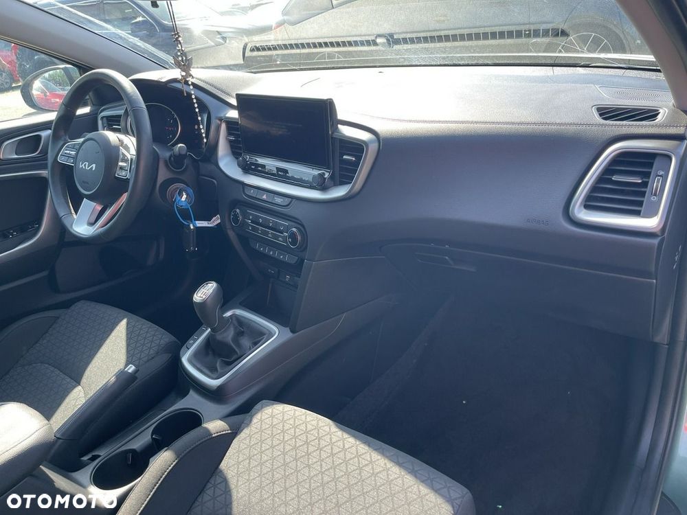 Kia Ceed 1.5 T-GDI S - 14