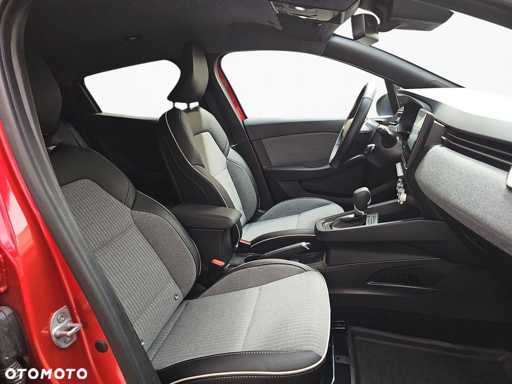 Renault Clio - 17