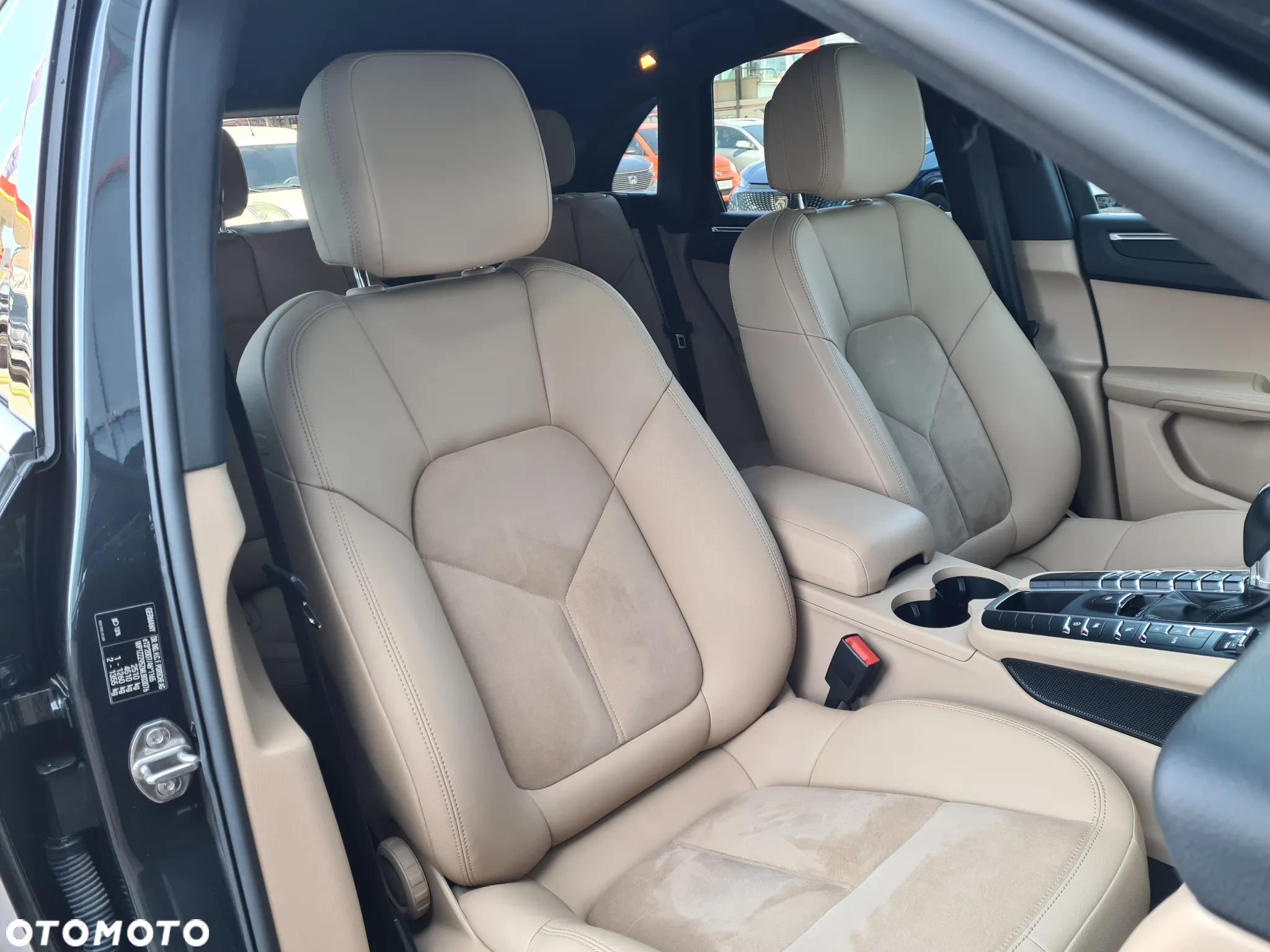 Porsche Macan Standard - 22