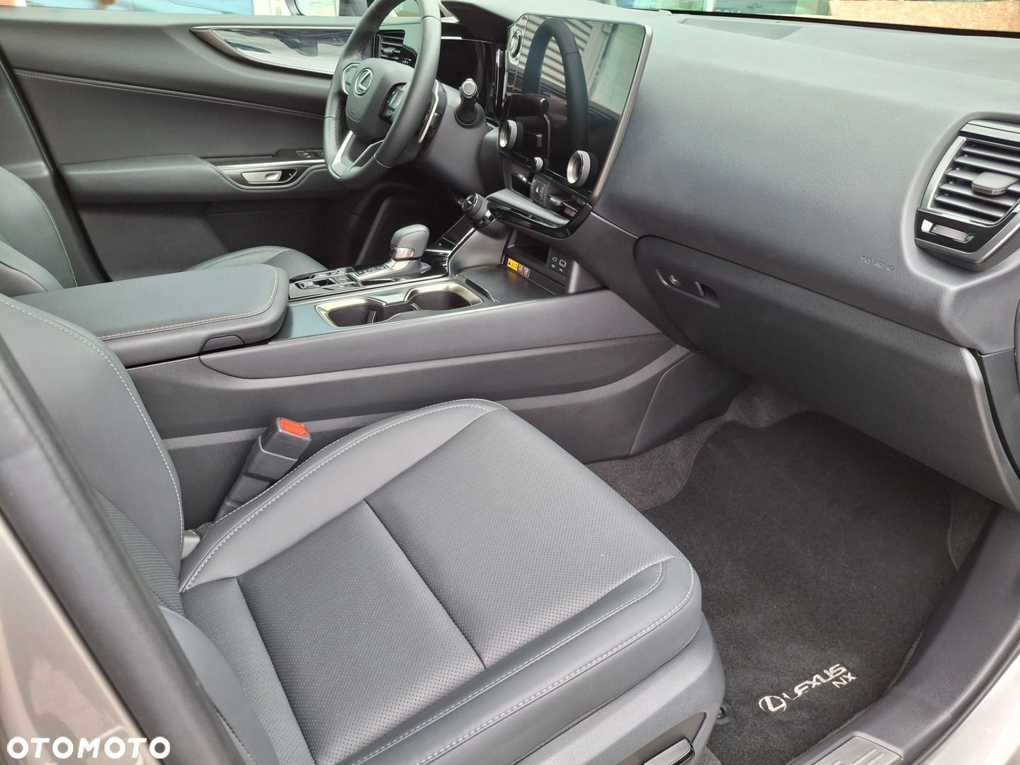 Lexus NX 350h Prestige AWD - 11