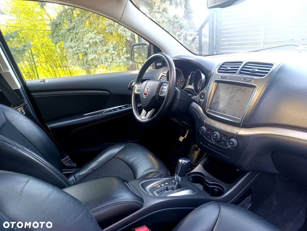 Fiat Freemont 2.0 Multijet 16V DPF Automatik Allrad Black Code - 12