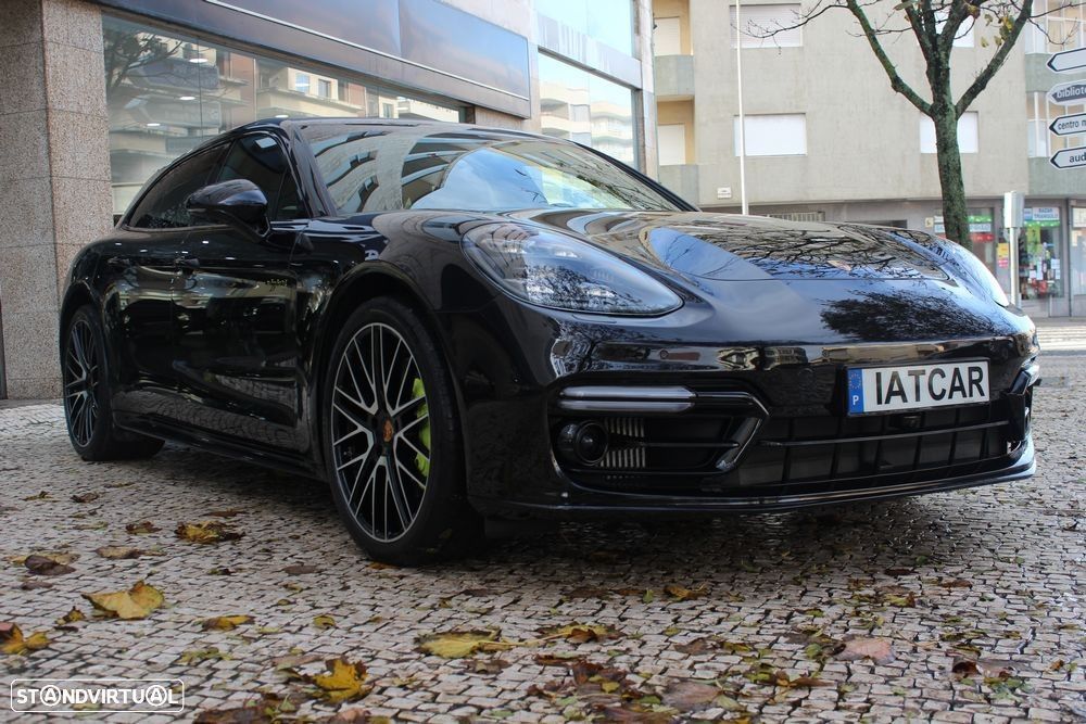Porsche Panamera Sport Turismo 4 E-Hybrid - 3