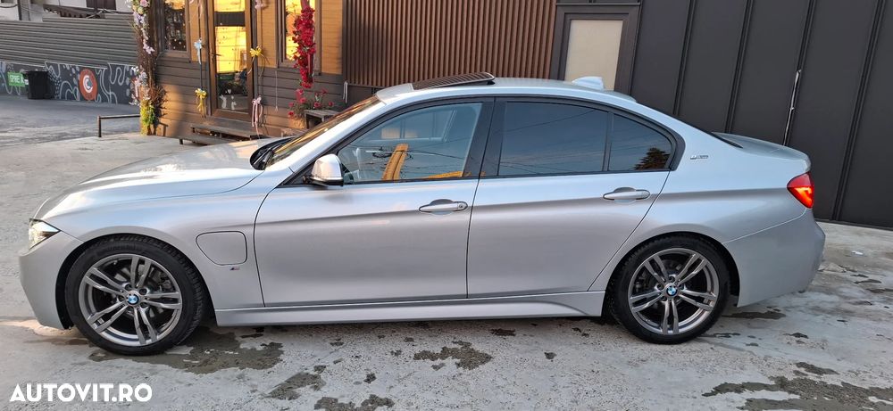 BMW Seria 3 330e iPerformance M Sport - 5