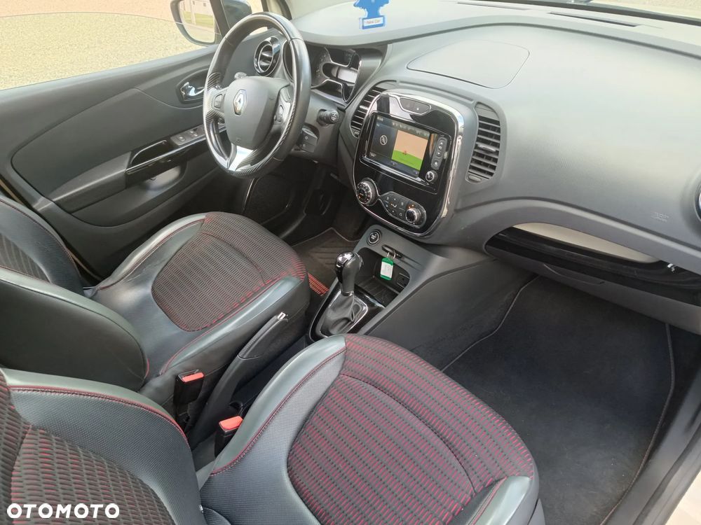 Renault Captur TCe 120 EDC Helly Hansen - 23