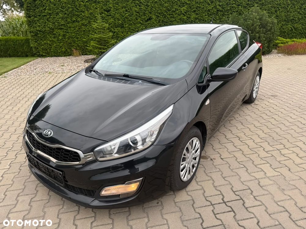 Kia Ceed - 13