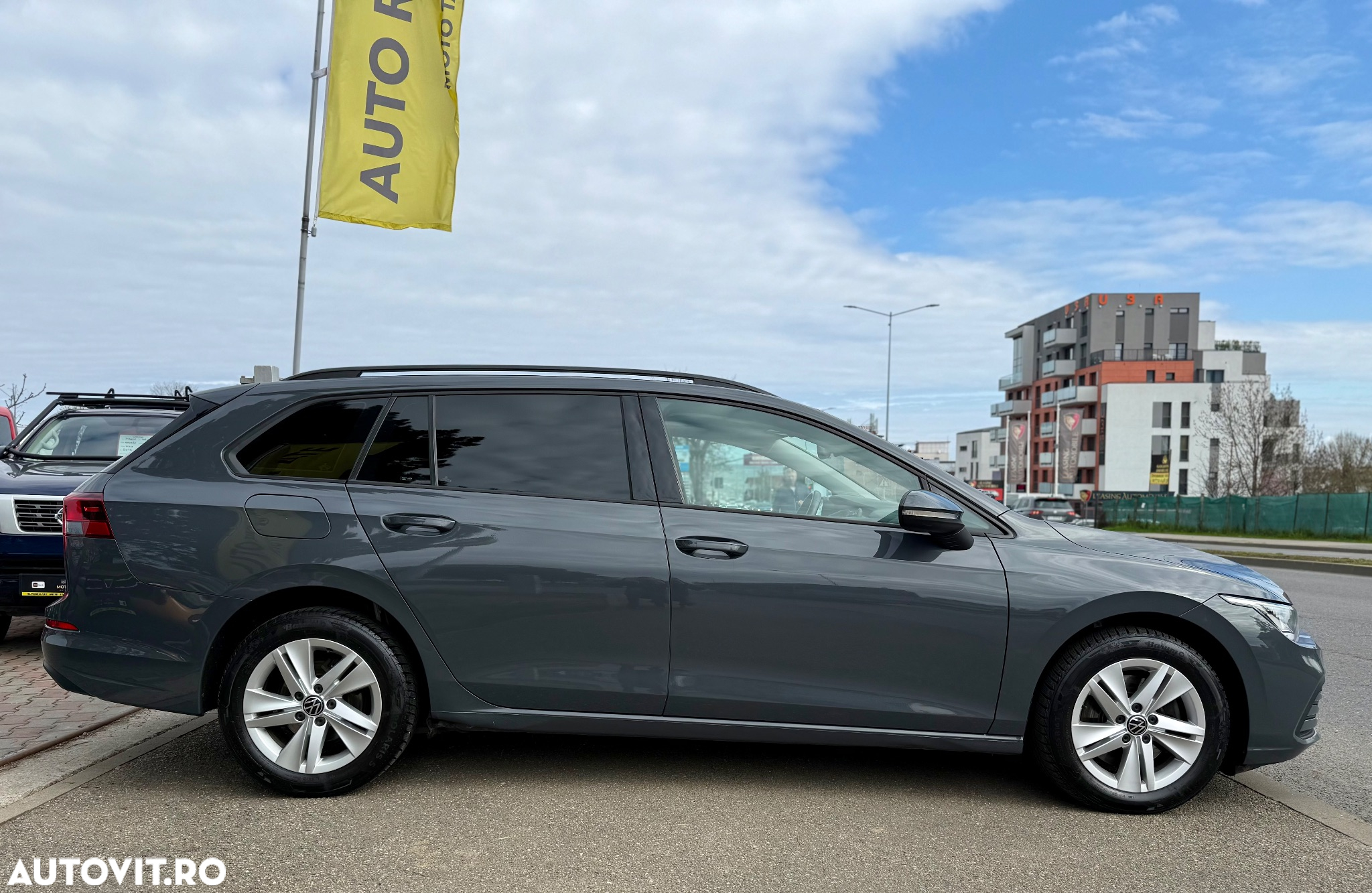 Volkswagen Golf 2.0 TDI DSG Life - 12