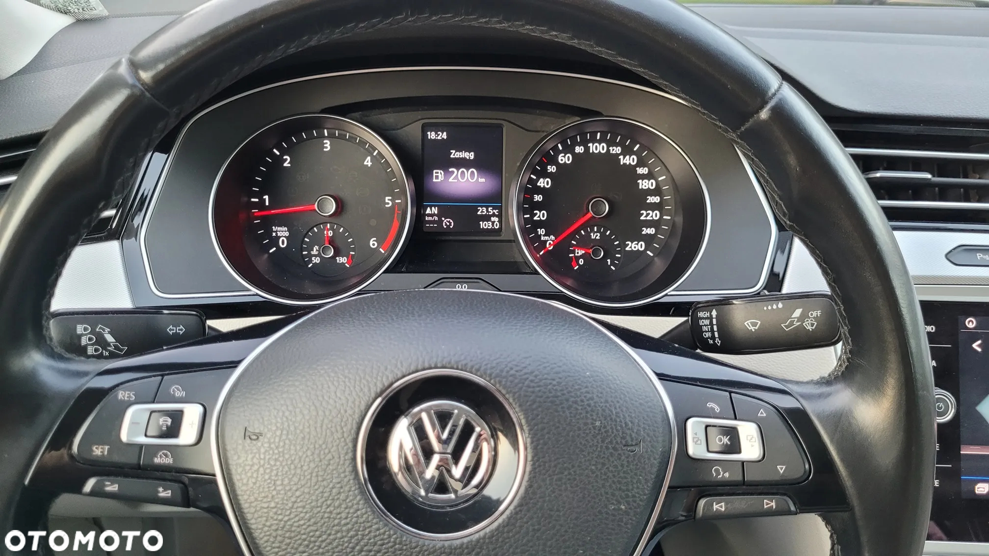 Volkswagen Passat 2.0 TDI BMT Comfortline - 12