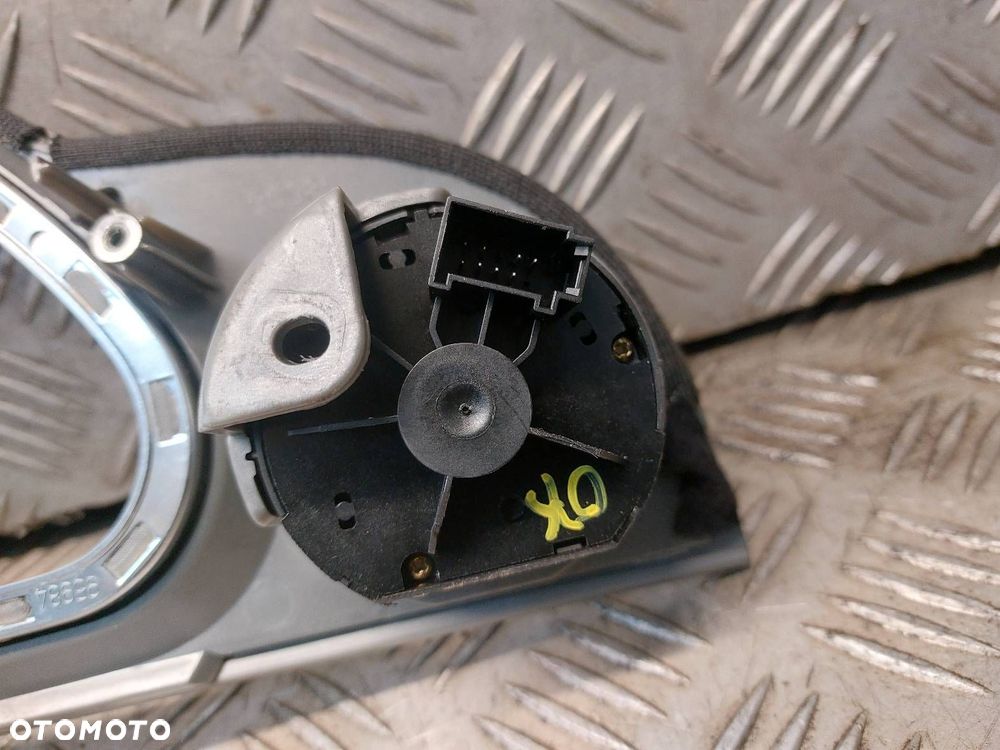 RAMKA LICZNIKA  AUDI A6 C6 4F1941531D 4F1857115D 4F1927227A 4F0927123A - 8